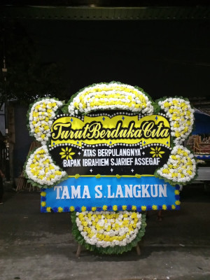 Papan Bunga Duka di Goto